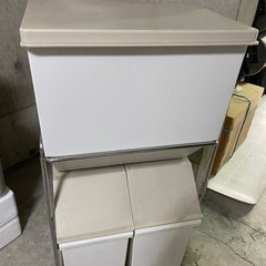 ゴミ箱　60リットル