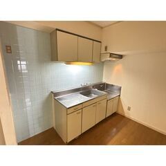 KS🌸初期費用８万円🏠✨敷金ゼロ🌟礼金ゼロ🌟仲介手数料ゼロ🌟東武鉄道小泉線「西小泉」駅 徒歩10分🚃バス・トイレ別🛁エレベーター有 − 群馬県