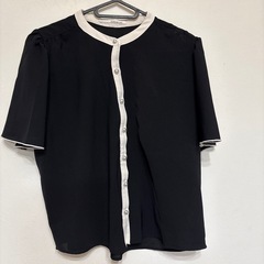レディース　半袖ブラウス
