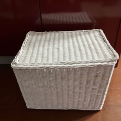 大きめホワイト藤のカゴ収納