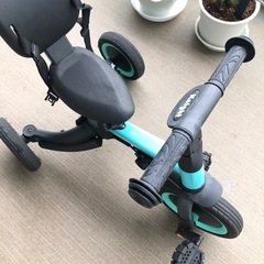 三輪車の画像