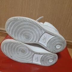 NIKE　17cm　ハイカットスニーカーの画像