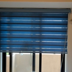 小窓用のブラインドカーテン