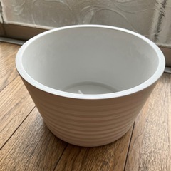 プランター　ホワイト　ストライプ　プラスチック　18×10H 1.8L
