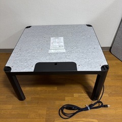 こたつテーブルの画像