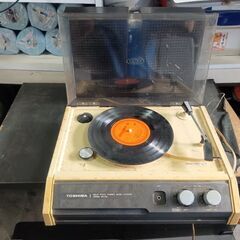 TOSHIBA　レコードプレーヤー　アンティーク