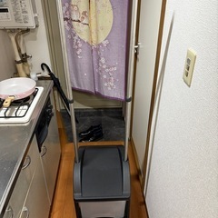 収納ケース付きハンガーラック