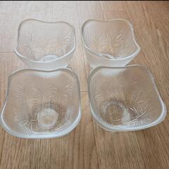 ガラス製デザートカップ 4個セット