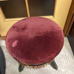 ピアノの椅子の画像
