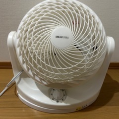 美品！アイリスオーヤマ サーキュレーター  首振り 扇風機 