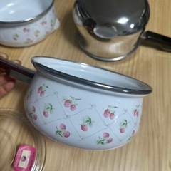 新品未使用鍋3点セットの画像