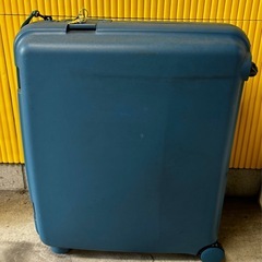 中古品スーツケース