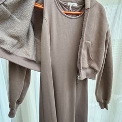 Rady レディー　服　セットアップ　パーカー　ワンピースの画像