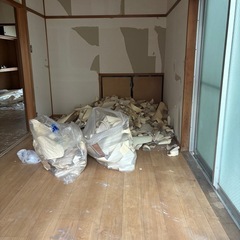 壁紙を袋に入れるだけ