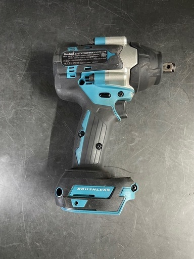 マキタ インパクトレンチ　
18V TW700G