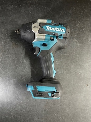 マキタ インパクトレンチ　
18V TW700G