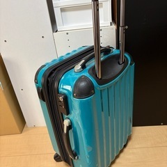 キャリーケース　青　の画像