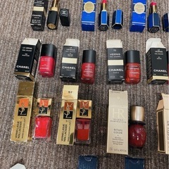 リップ、口紅、グロス！CHANEL、クリスチャンディオール、HR、イブサンローラン　化粧品　大量おまとめセット！
の画像