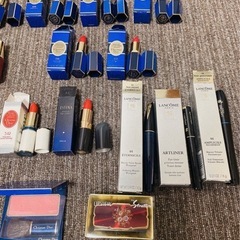 リップ、口紅、グロス！CHANEL、クリスチャンディオール、HR、イブサンローラン　化粧品　大量おまとめセット！
の画像