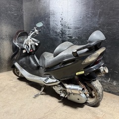 ★支払総額4.5万円★激安バイク続々入荷中！お気軽にお問い合わせください！！ ヤマハ マジェスティ125FI 黒 社外マフラー！ 社外エアクリ！ 社外ハンドル！ アルミステップ！ 車格大きい125cc！ 社外サイドスタンド！　の画像