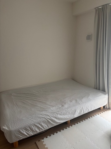 無印ボックスシーツ付きセミダブル脚付マットレス