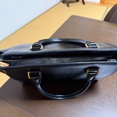 MICHAEL KORS ブラック ハンドバッグの画像