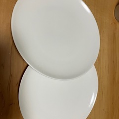 ただの白いお皿