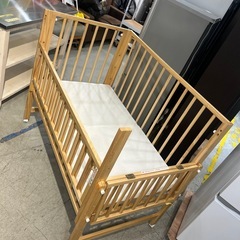 【ベビーベッド　マット付き】クリーニング済み【管理番号11905】伊の画像