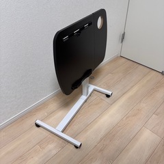 昇降式 パソコンデスクの画像