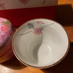 【新品未使用】セラミック藍 湯呑み&お茶缶セット　薔薇 の画像