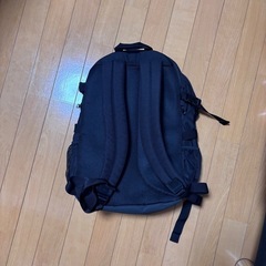 adidasリュックサックの画像
