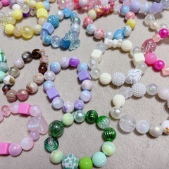 大量♡キッズブレスレット　60個の画像