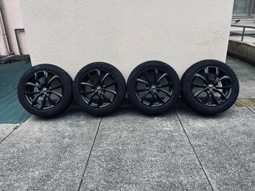225/55R18】スタッドレスタイヤ jeep Cherokee
