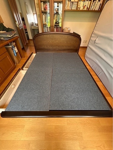 ベッドフレーム