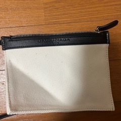 バレンシアガバックの画像