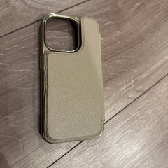 iPhone15Proのスマホケース　鏡付き