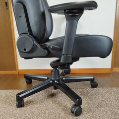 【美品】noblechairs ICON ノーブルチェアーズ アイコン ゲーミングチェア ブラックの画像