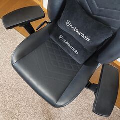 【美品】noblechairs ICON ノーブルチェアーズ アイコン ゲーミングチェア ブラックの画像