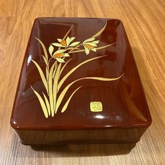 和風の箱