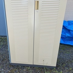 収納ロッカー