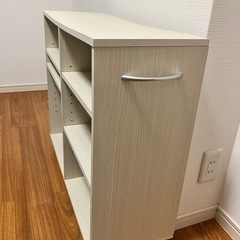 ブック収納カートの画像