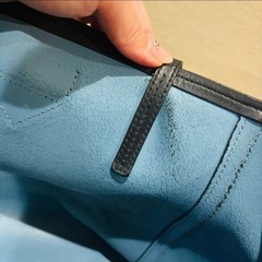 PRADA ブラック トートバッグ プラダ 三角ロゴ レザー 肩掛け 大容量の画像
