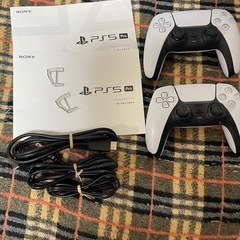 プレステ5Pro 本体　コントローラをおまけで一つつけます。の画像