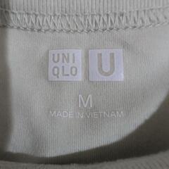 UNIQLOTシャツの画像