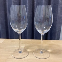 ワイングラス　ペア　【1箇所小さな欠けがあります】