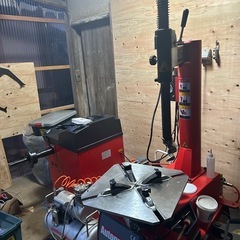 タイヤ組み換え、バランス作業