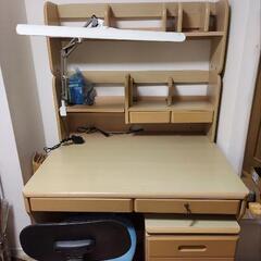 子供学習机+椅子の画像