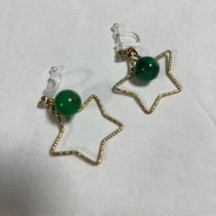 新品！　星形フープイヤリング グリーンストーン