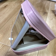  メイクケース メイクボックス 鏡付き メイクポーチ コスメボックス LEDライト ミラー 充電式 持ち運びの画像