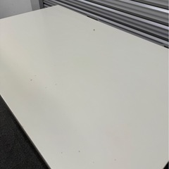 IKEA ワークデスク　vika amon テーブル　脚取り外し可能　机 の画像